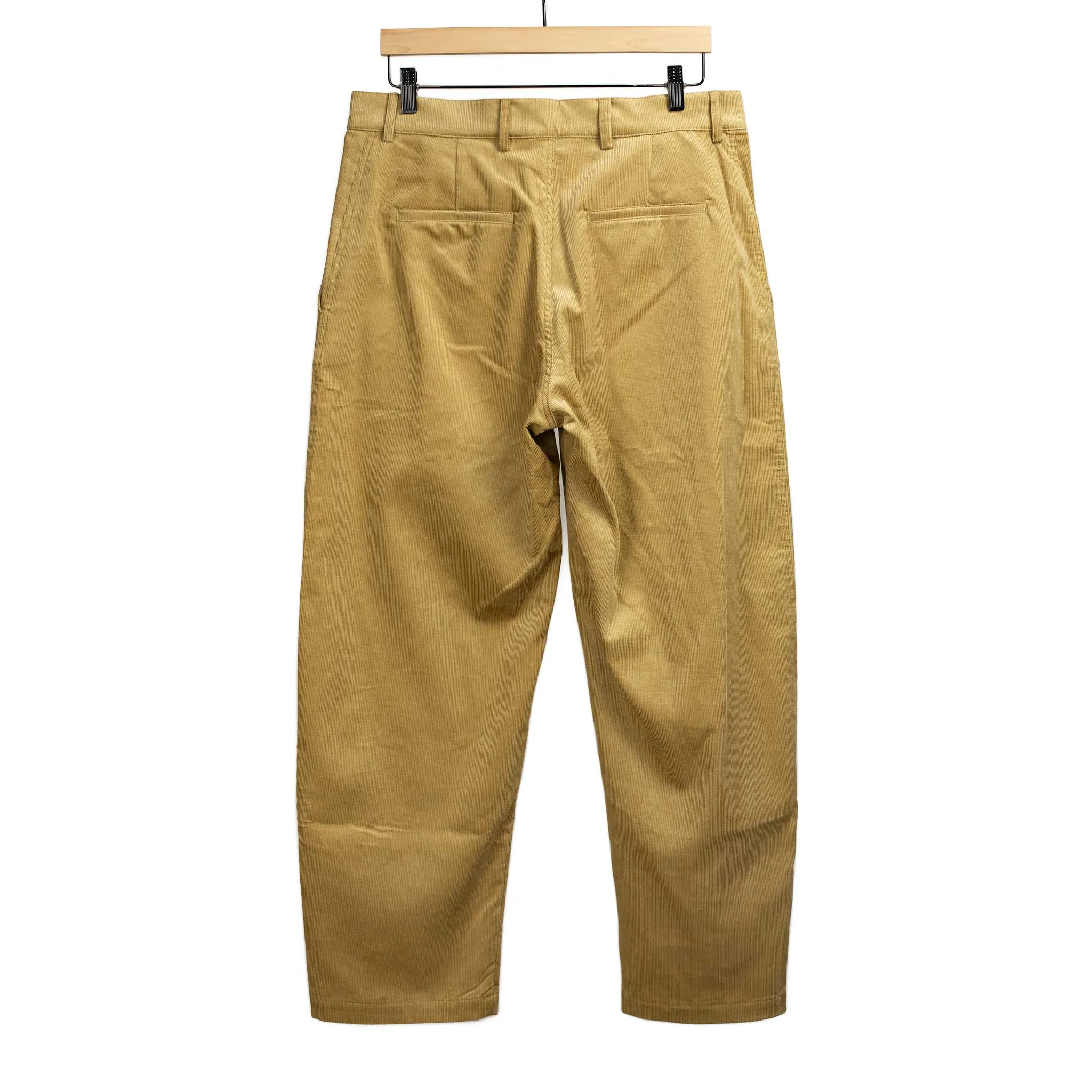 Balloon trousers in gold cotton corduroy