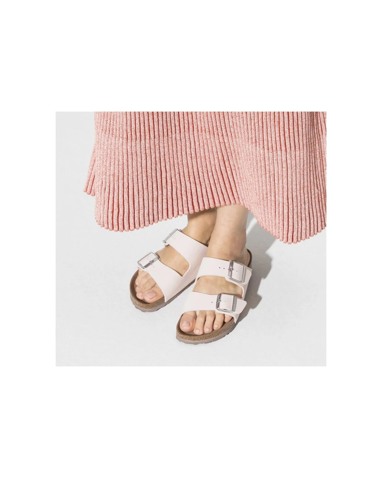 Comfortable and Stylish Vegan Sandals with Adjustable Straps - 41 EU