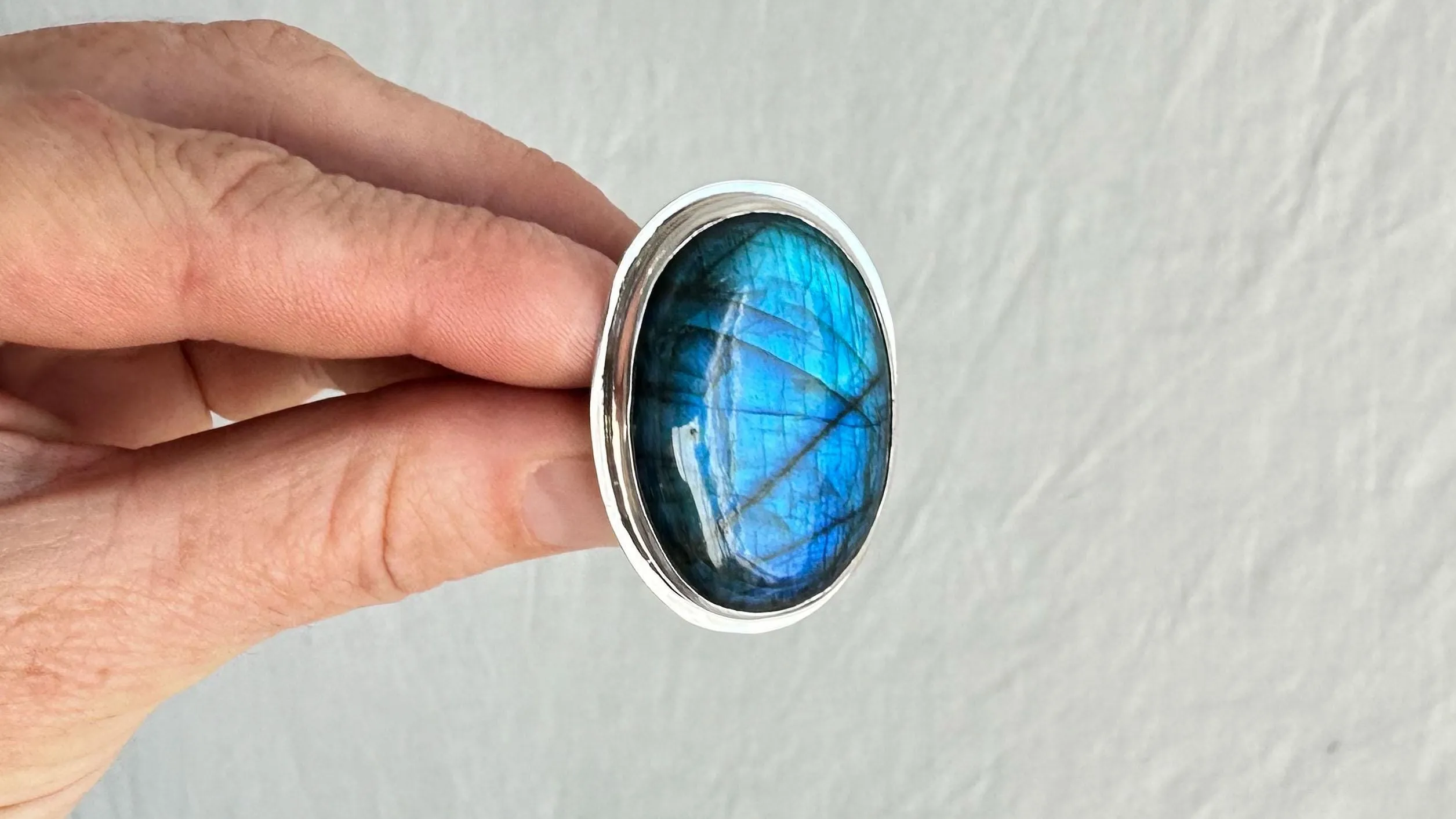 Labradorite Ring. Sterling Silver. Size 5. 0623