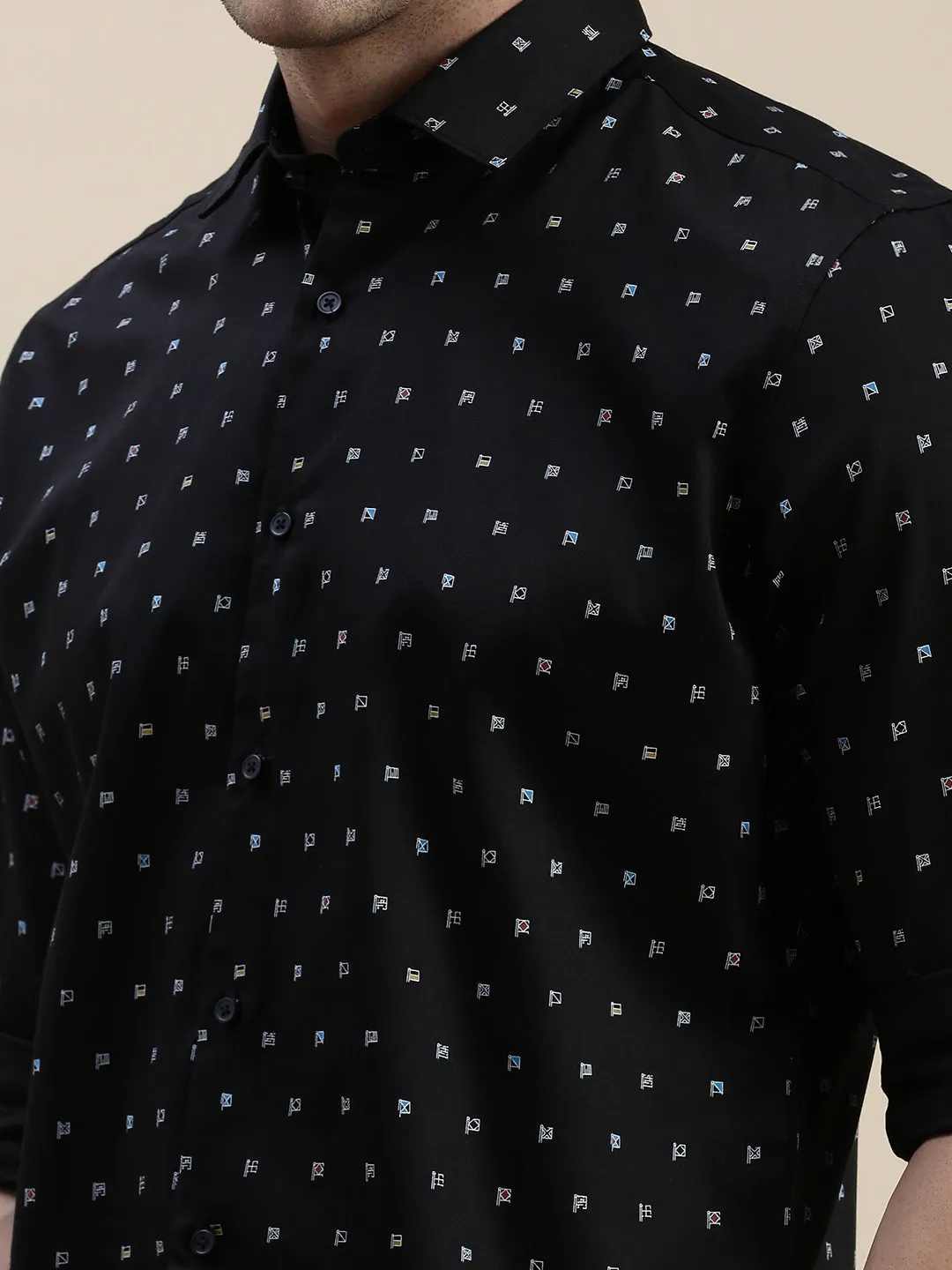Men Black Standard Slim Fit Micro Ditsy Printed Spread Collar Cotton Casual Shirt