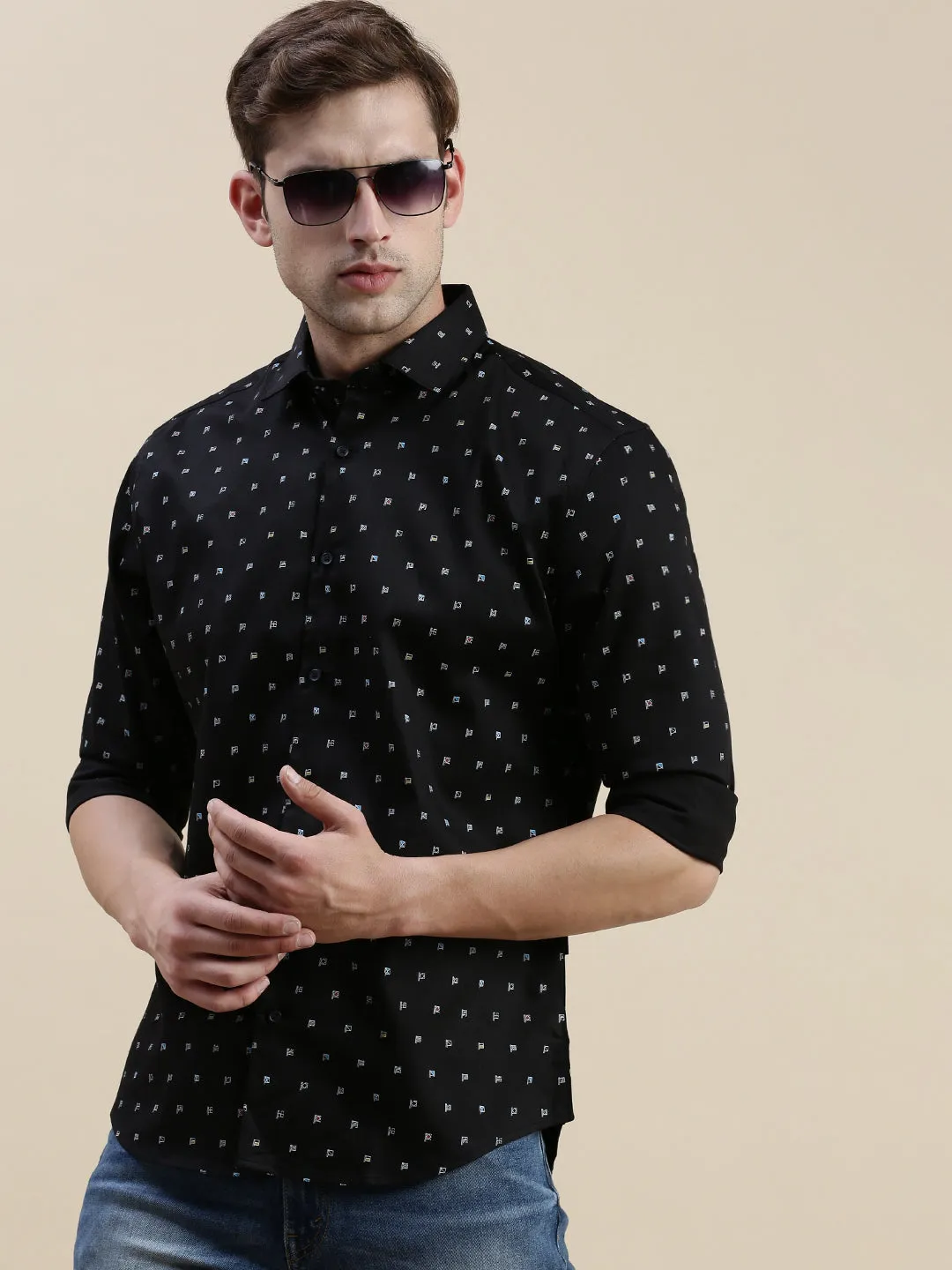 Men Black Standard Slim Fit Micro Ditsy Printed Spread Collar Cotton Casual Shirt
