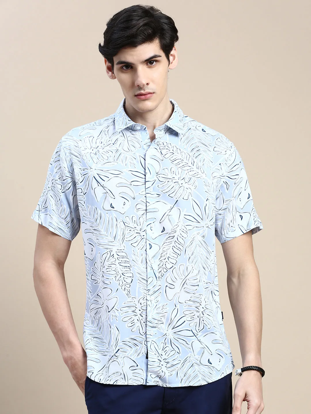 Men Blue Standard Slim Fit Floral Printed Cotton Casual Shirt