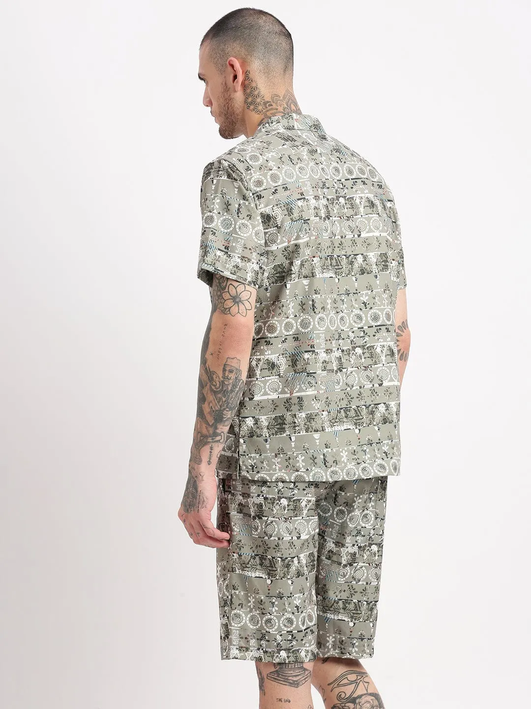 Men Geometric Prints Cuban Collar Green Co Ords Set